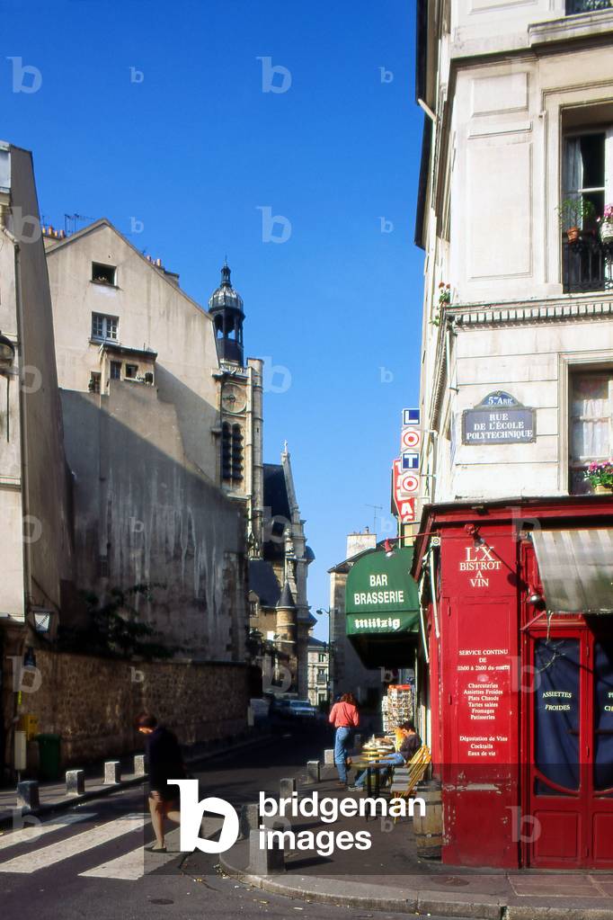 Rue de l'Ecole Polytechnique in Paris.