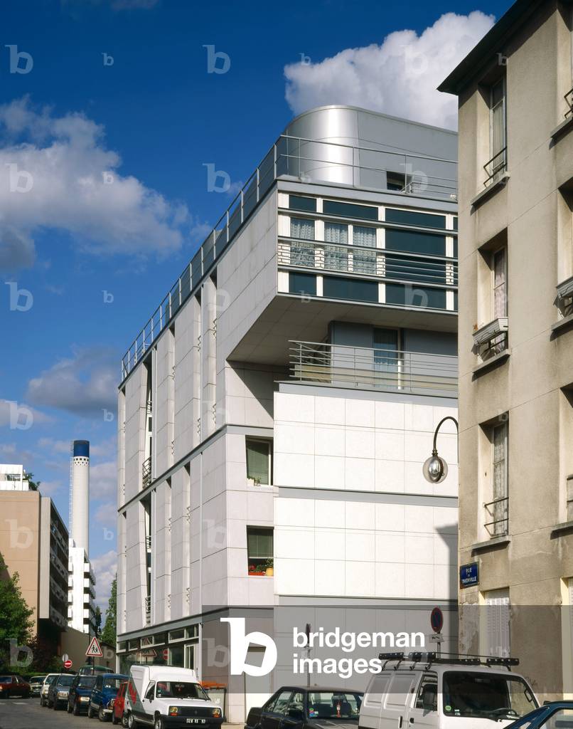 Social housing and creche, ilot rue de Thionville rue de crimee in Paris 75019. Architect Gilles Bouchez, 1990-1992. Photography 1992.