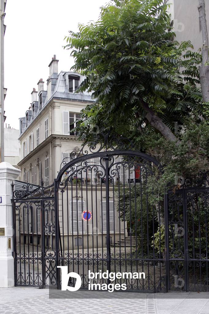 Place Adolphe Max in Paris 9th arrondissement.