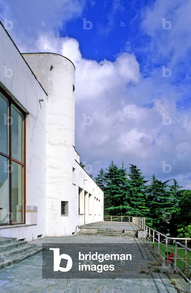 Villa Poiret in Mezy sur Seine (Les Yvelines). Construction 1924, architect Rob Stevens Mallet (1886-1945). Built for designer Paul Poiret.Photography 2000.
