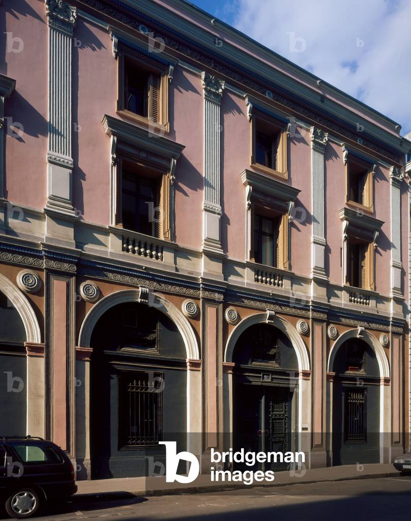 The Paris Credit Bank, 58 rue Saint Lazare in Paris 9th. Construction 1830;