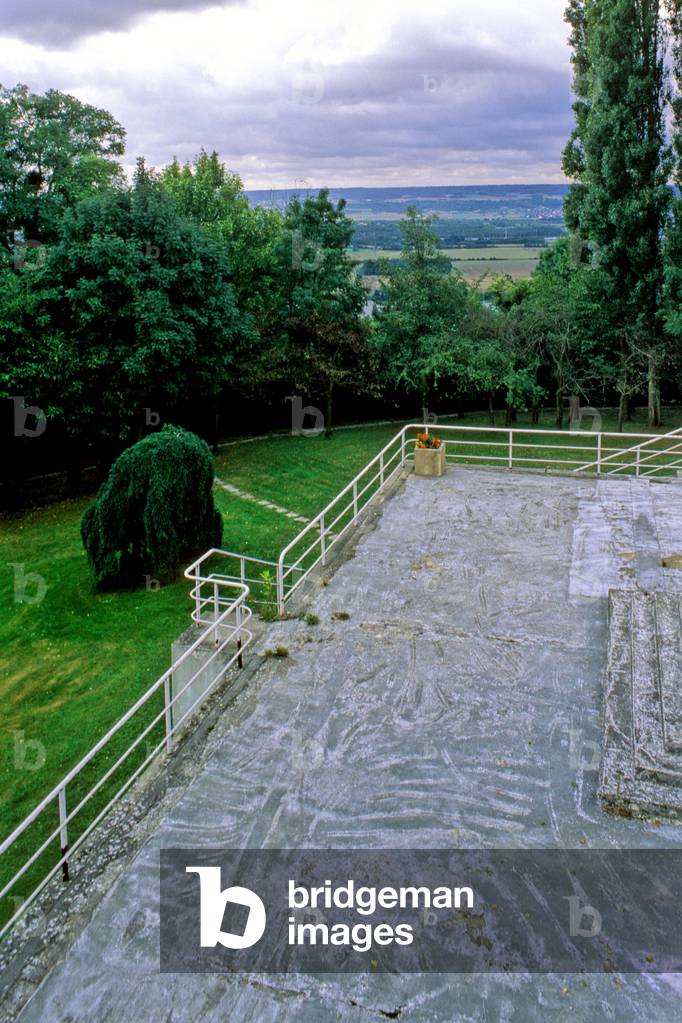 Villa Poiret in Mezy sur Seine (Les Yvelines). Construction 1924, architect Rob Stevens Mallet (1886-1945). Built for designer Paul Poiret.Photography 2000.