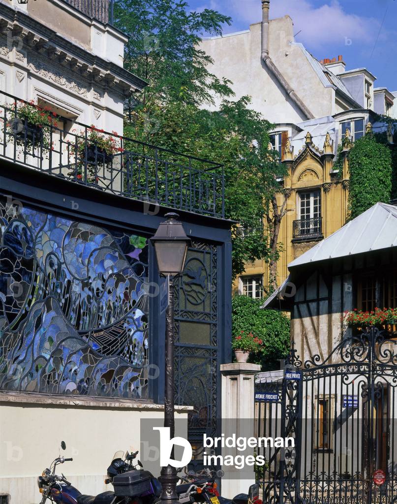 Avenue Frochot in Paris 9th. Construction 1830.