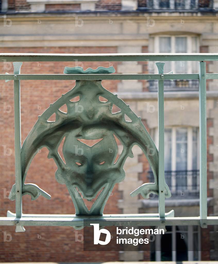 Le Castel Beranger, 14 rue La fontaine in Paris 75016. Architect Hector Guimard (1867-1942), 1895-1898. One of the most famous examples of Art Nouveau. The facades were awarded in the first competition of facades opened by the City of Paris.