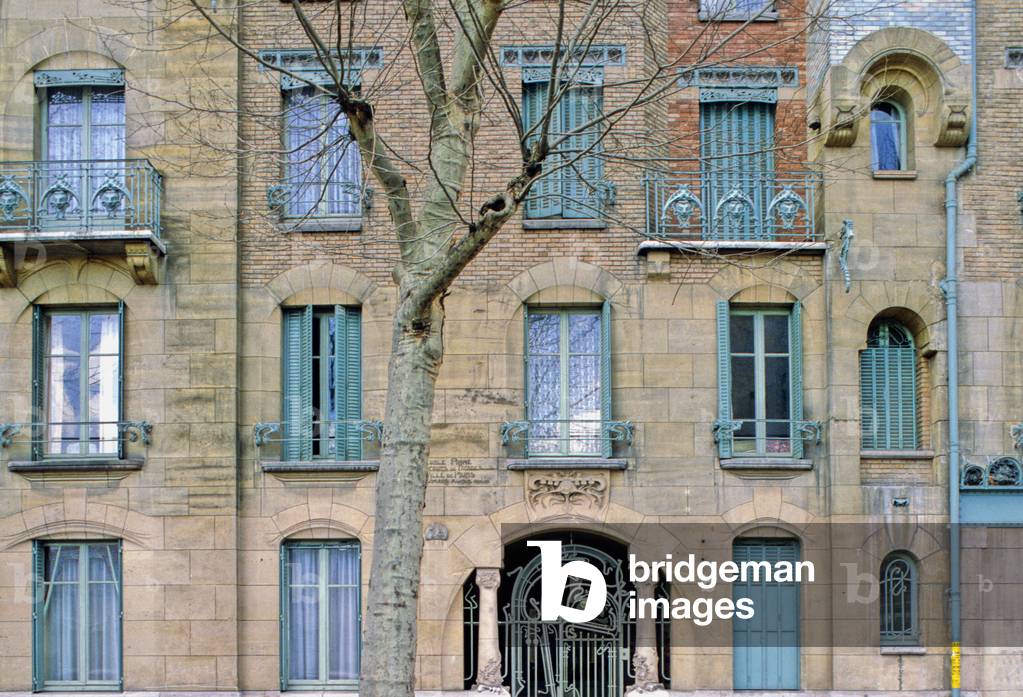 Castel Beranger building, Paris (photo)