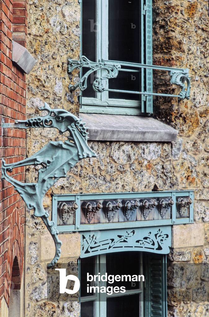 Castel Beranger building, Paris (photo)