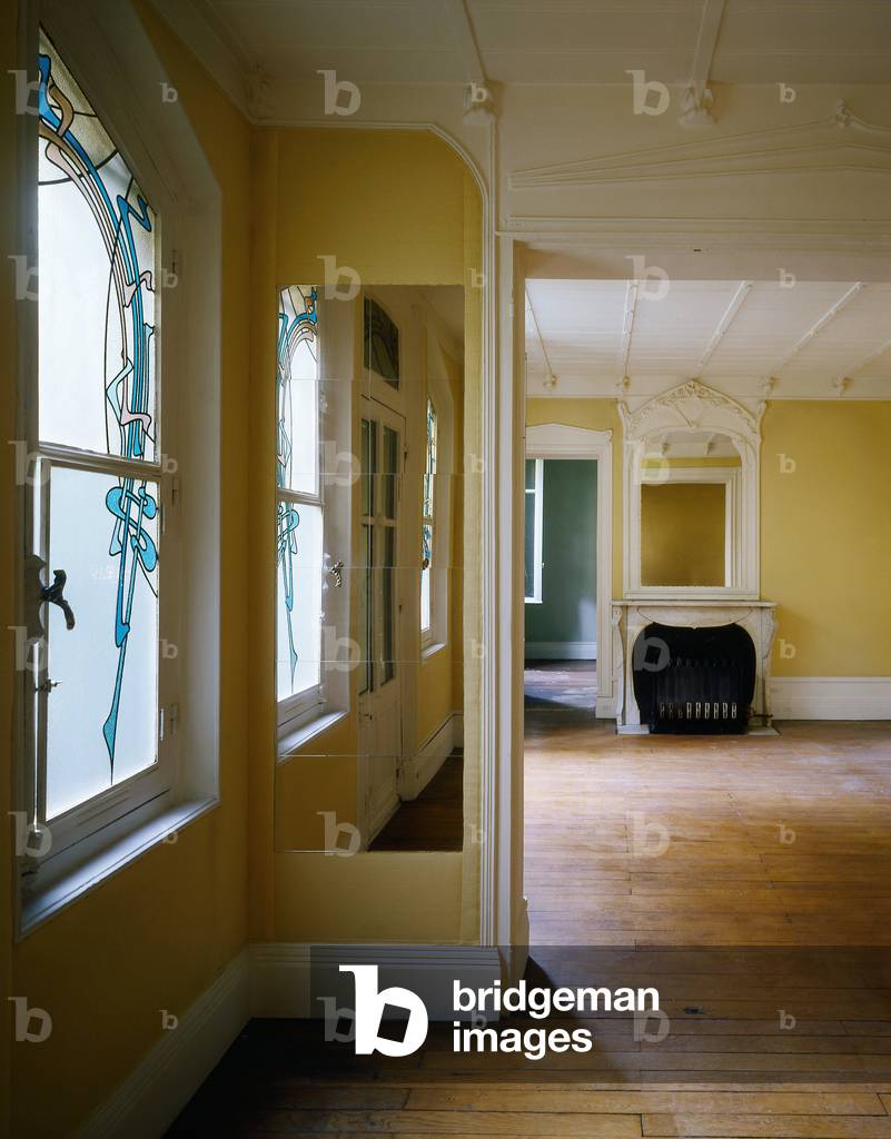 Castel Beranger building, Paris (photo)