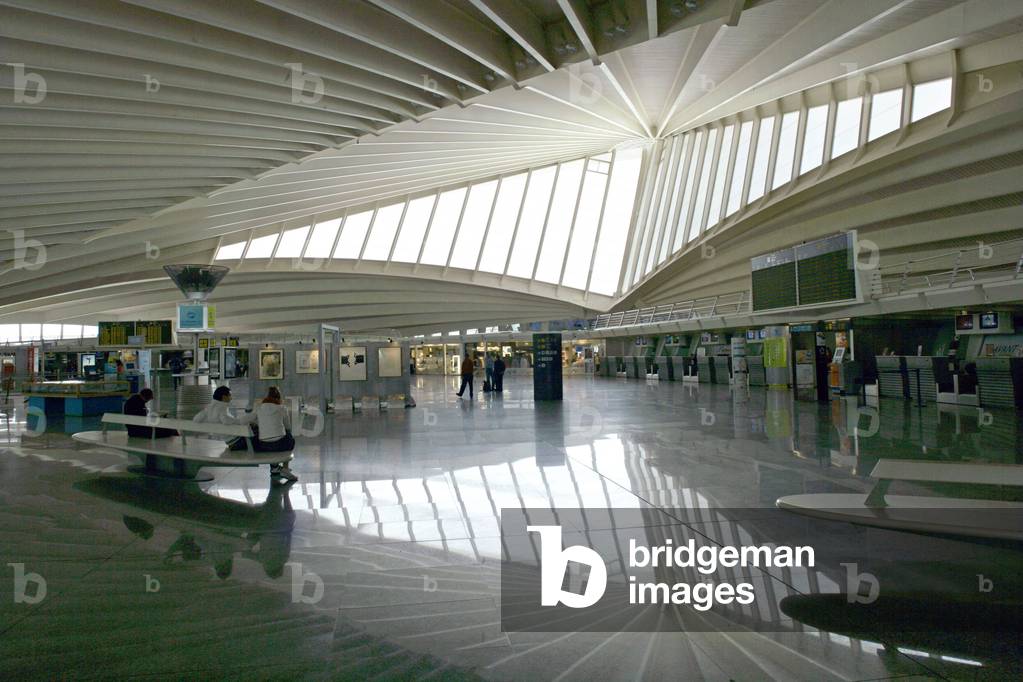 Sondika airport in Bilbao, Spain. Architect Santiago Calatrava, construction 1999. Photography 05/05/06.