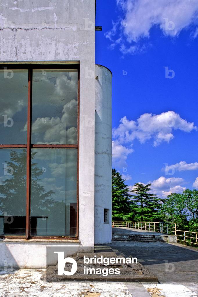 Villa Poiret in Mezy sur Seine (Les Yvelines). Construction 1924, architect Rob Stevens Mallet (1886-1945). Built for designer Paul Poiret.Photography 2000.
