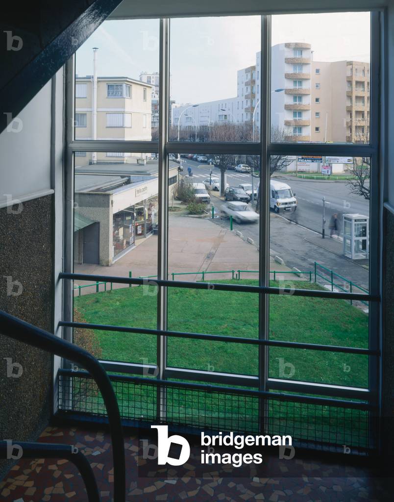 La Cite des Oiseaux in Bagneux (Hauts de Seine). Construction 1929-1939, architects Marcel Lods and Eugene Beaudoin. Photographie 1995, published in Housing social dans les Hauts de Seine, Topos number 14-15, editions CAUE 92.