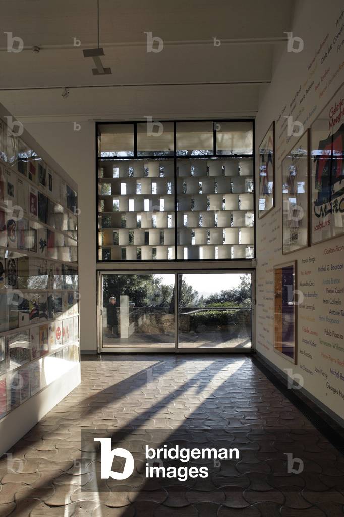 The Adrien et Marguerite Maeght Foundation in Saint-Paul de Vence, Saint Paul de Vence, Alpes Maritimes (Alpes-Maritimes), Provence-Alpes-Cote d'Azur (Provence Alpes Cote d'Azur). Architecture by Luis Sert, 1964. Photography 27/01/07