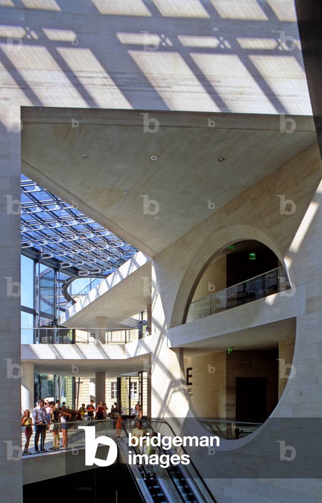 Extension of the German Historical Museum in Berlin (Germany). Realisation 2001, architect Ieoh Ming Pei. Photography 10/08/02.