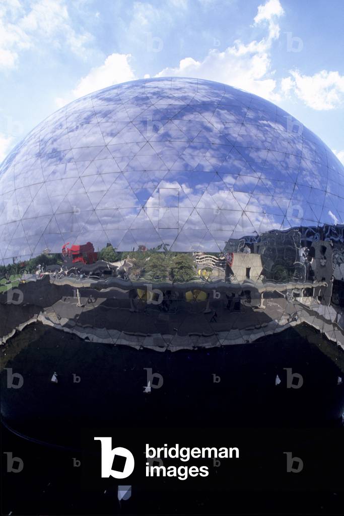 La Geode in the Parc de la Villette, Paris 75019, France (photo)