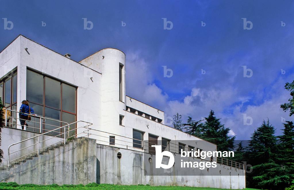 Villa Poiret in Mezy sur Seine (Les Yvelines). Construction 1924, architect Rob Stevens Mallet (1886-1945). Built for designer Paul Poiret.Photography 2000.