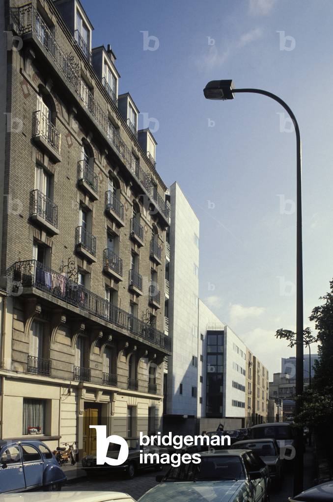Social housing for officials of the Ministry of Finance in Paris 75013. Architects Francois Leclercq and Fabrice Dusapin, 1987. Photography 1987.