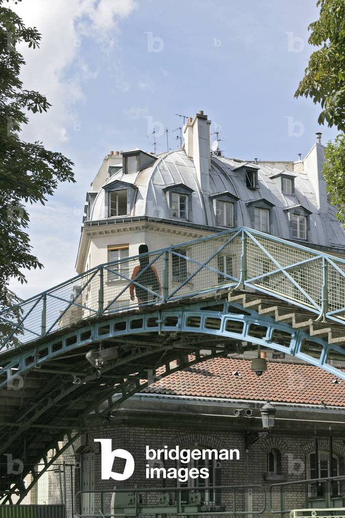 Pont sur le quai Valmy in Paris 10th.