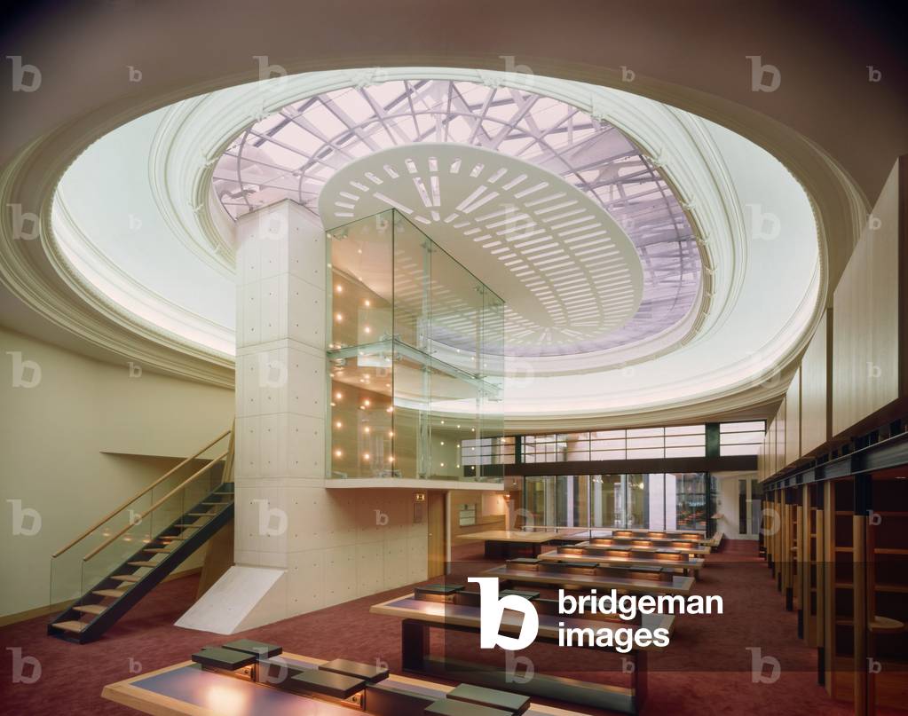 Maison de l'Asie in Paris, 22 avenue du President Wilson, Paris 16th arrondissement. Architecture by Gilles Cohen, Laurent Guedj, Denis Lenglart, 1996.