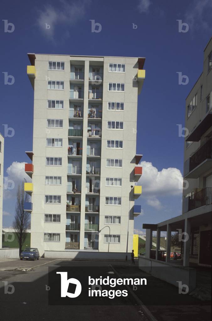 Rehabilitation of bars in La Courneuve (Seine Saint Denis).