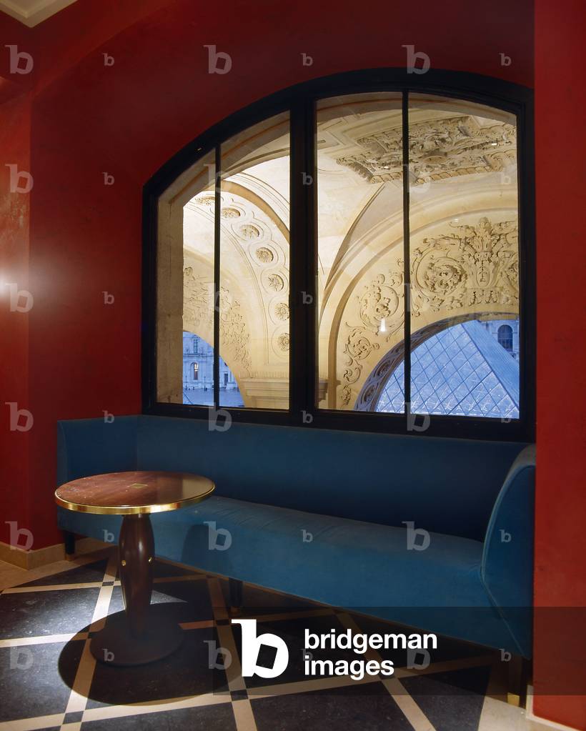 Cafe Marly, Grand Louvre, Paris. Architecture by Yves Taralon and Olivier Gagnere, 1994. Photography 1994.