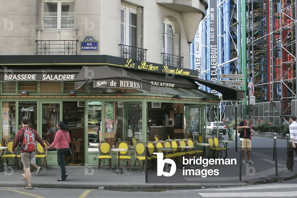 A cafe rue Rambuteau in Paris. Photography 18/08/07.