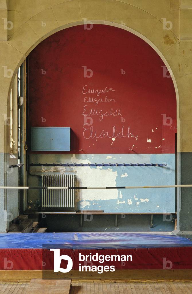 Lycee Louis le Grand has Paris 6th arrondissement.