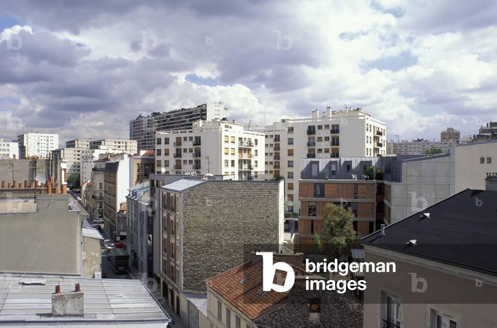 Social housing, rue de la Duee in Paris 75020. Realisation 1996, architect Philippe Madec.