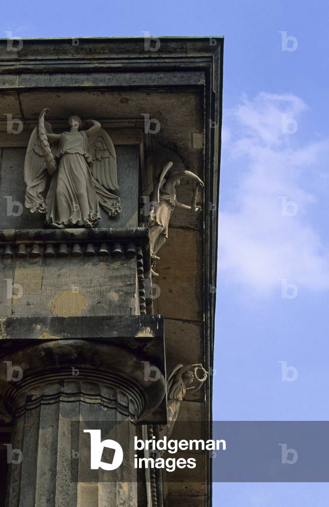 Column of Pergamonnumseum (Pergamon Museum), before its restoration, Museum Island in Berlin (Germany). Construction 1909-1930, architects Ludwig Hoffmann (1852-1932) and Alfred Messel (1853-1909). Photography 2003.