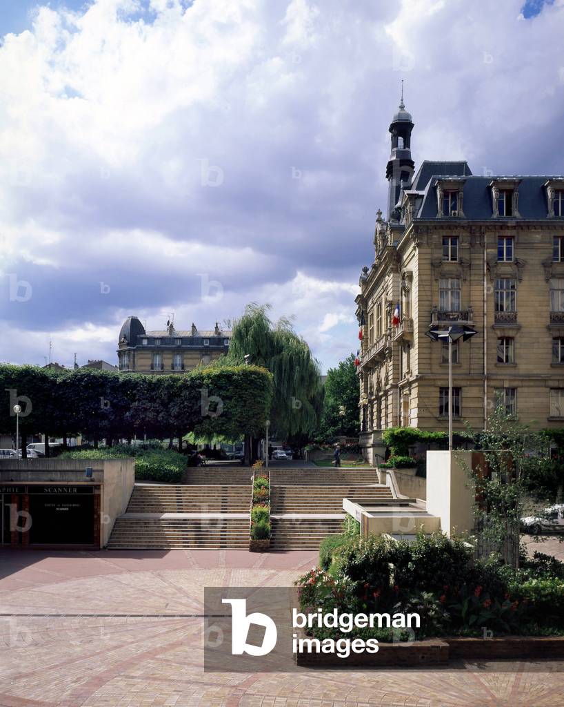 The town hall of Colombes, Place Henri Neveu (Hauts de Seine), architects Paul and Albert Leseine, 1913-1923.