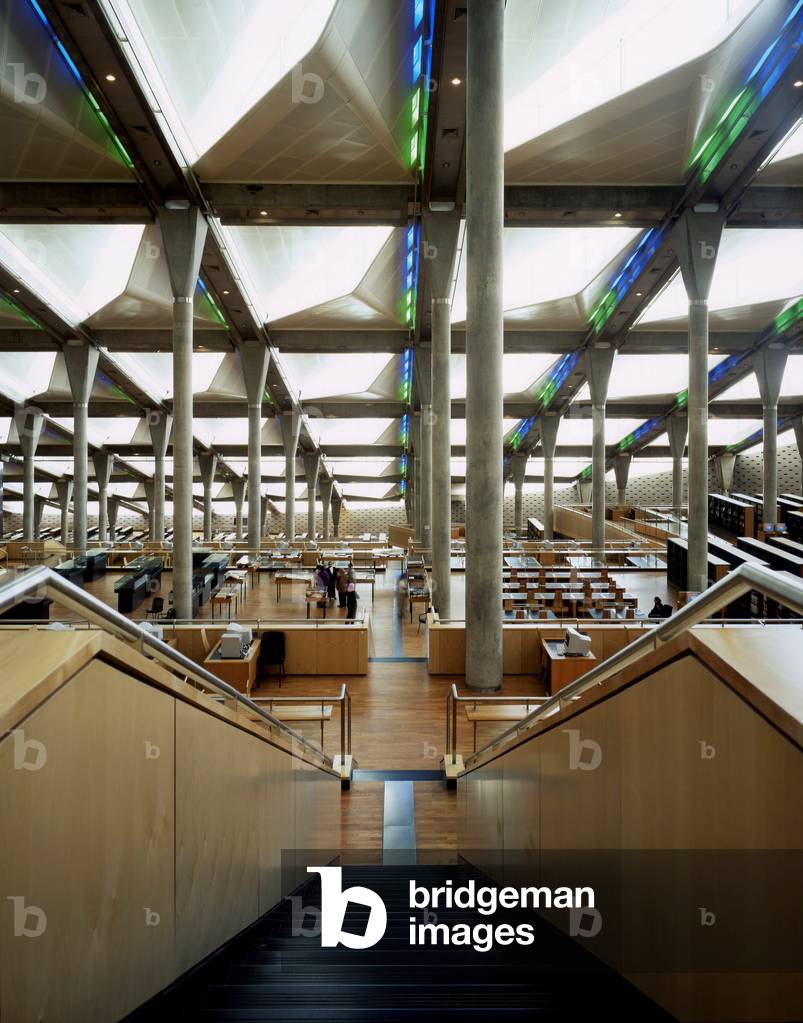 The Library of Alexandria in Egypt (Bibliotheca Alexandrina), Architect Snohetta, 2002.