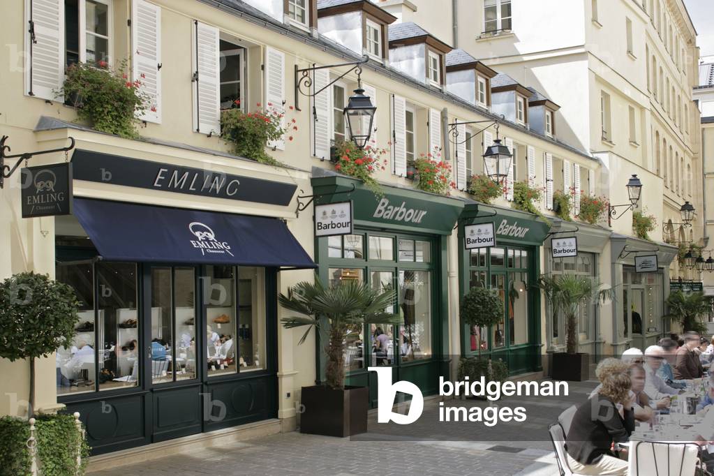 Le village royal, 25 rue Royale in Paris.