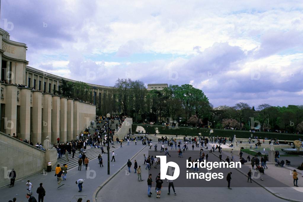 The Palais de Chaillot in Paris. Construction 1937, architects Jacques Carlu (1890-1976), Louis Hippolyte Boileau (1878-1948) and Leon Azema (1888-1978).
