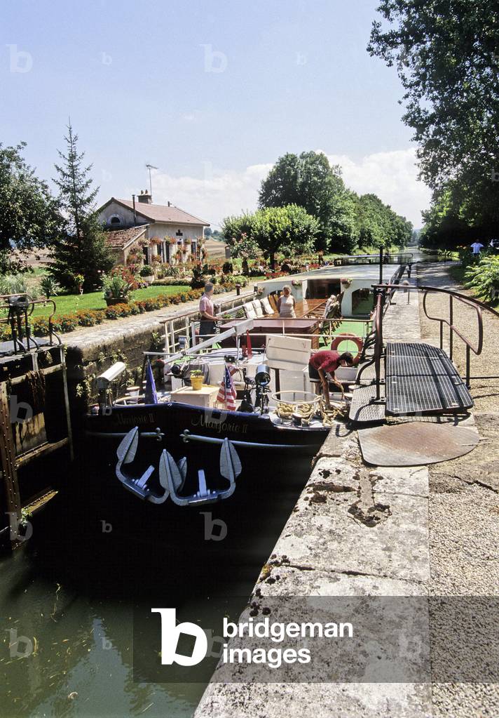"Peniche - Hotel am Burgunderkanal. Fotografie 2003"