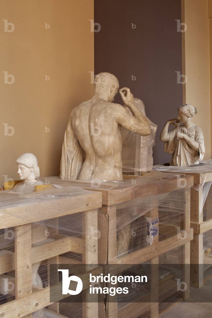 Scultura nella Cour vitree del Palais des Etudes dell'Ecole Nationale Supérieure des Beaux Arts de Paris. Stra