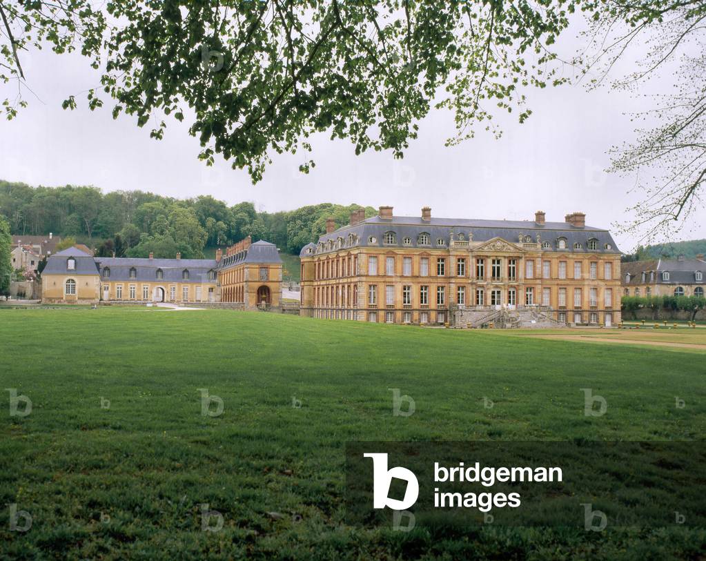 Schloss Dampierre in Yvelines (Les Yvelines). Chateau-Manoir aus dem 13. Jahrhundert Metamorphose von 1682 bis