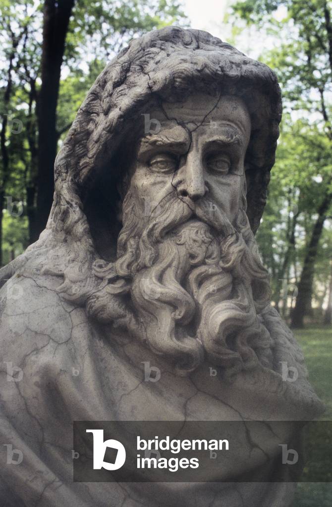Bust, the Summer Garden, St Petersburg, Russia (photo)