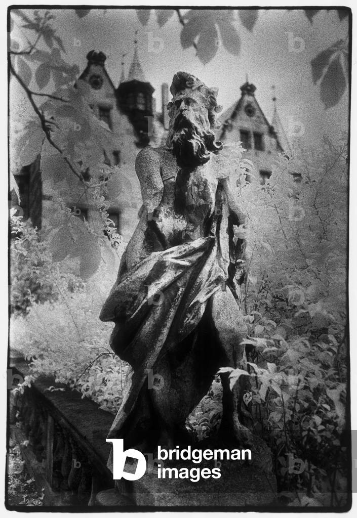 Statue in front of Villa Richter, Rudolstadt (b/w photo)