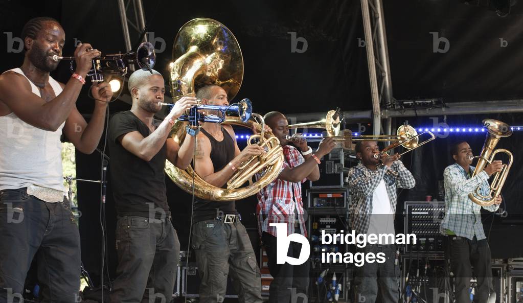 Hypnotic Brass Ensemble (photo)