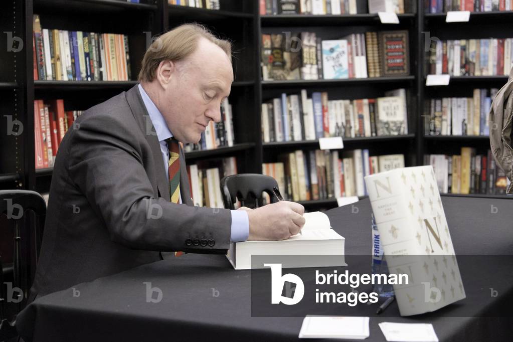 Andrew Roberts signing books at the Cheltenham Literature Festival, October 2014 (photo)