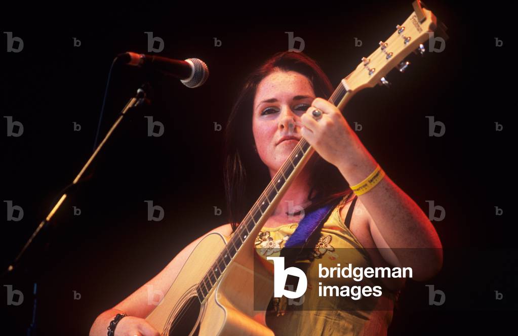 Sandi Thom performing at (photo)