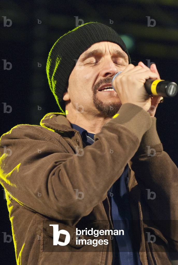 James (Tim Booth) (photo)