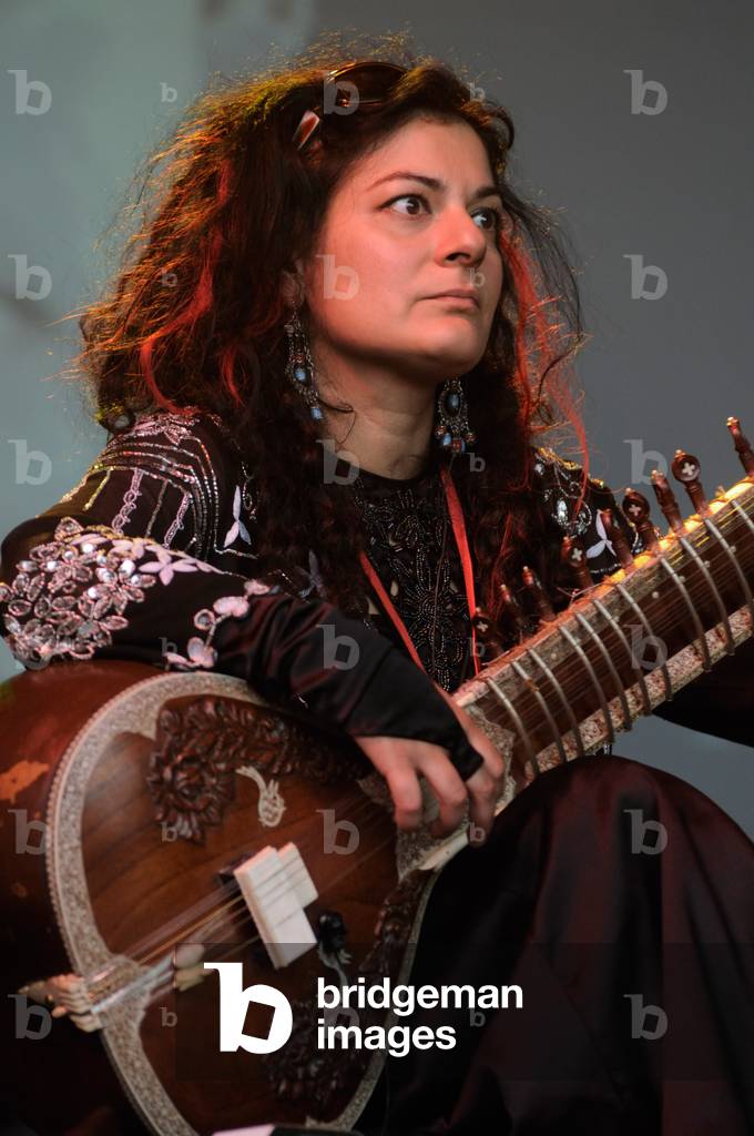 Sheema Mukherjee  (The Imagined Village) (photo)