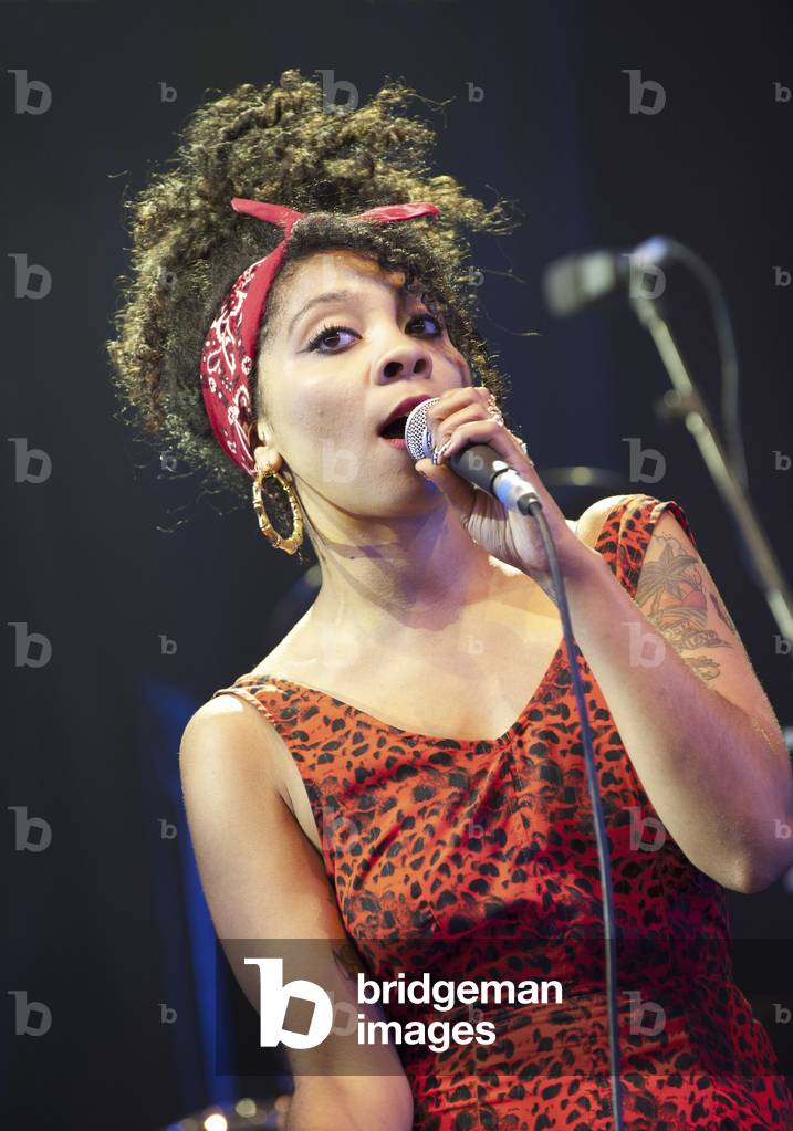 Hollie Cook (photo)