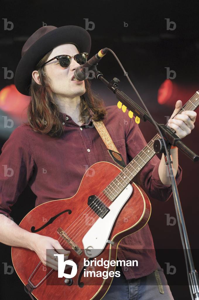 James Bay (photo)