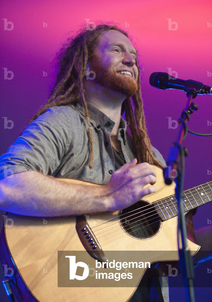 Newton Faulkner (photo)