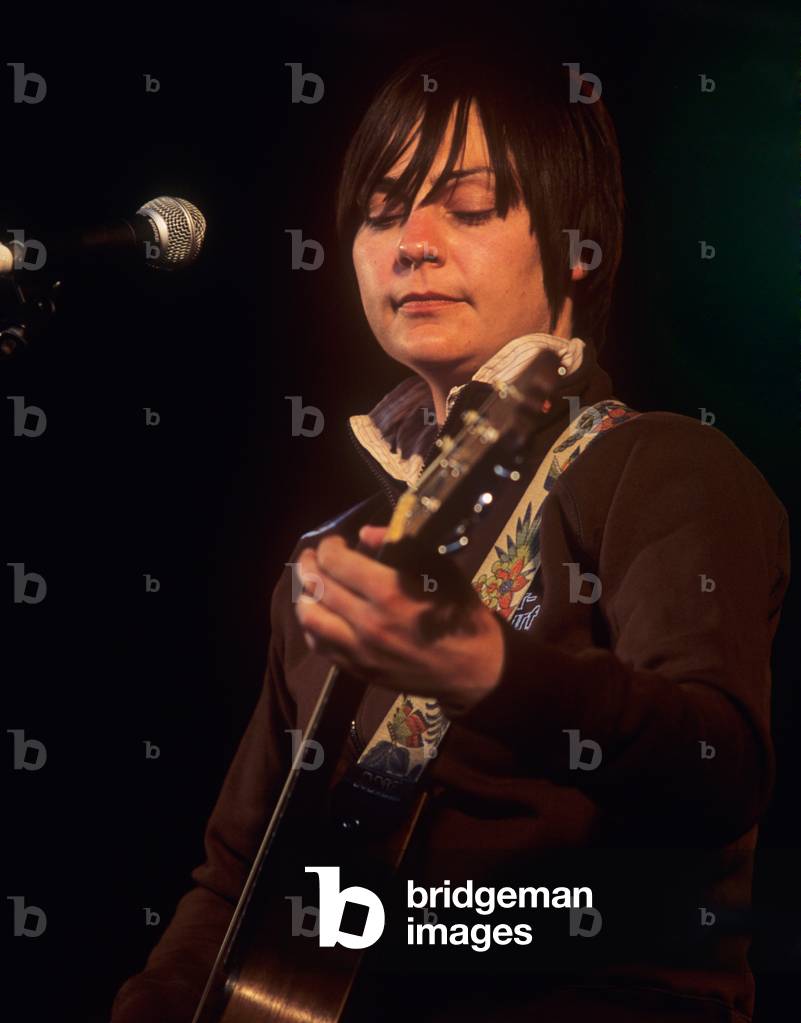 Wire Daisies - singer (photo)