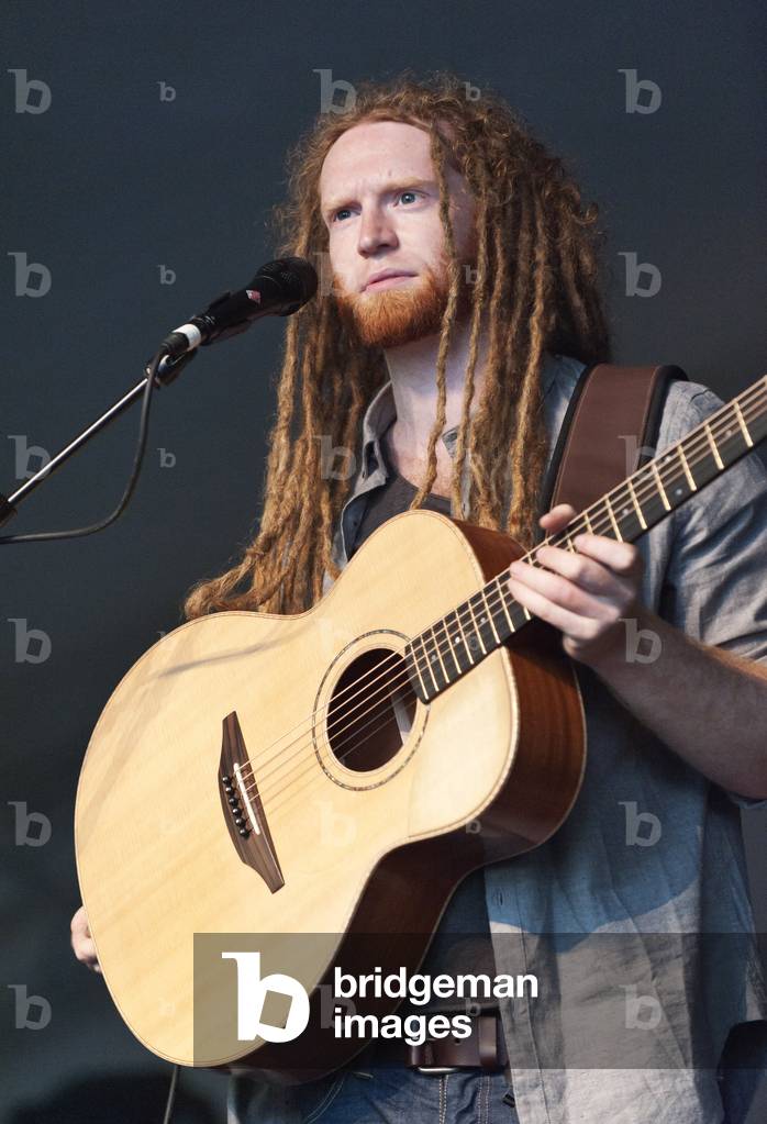 Newton Faulkner (photo)