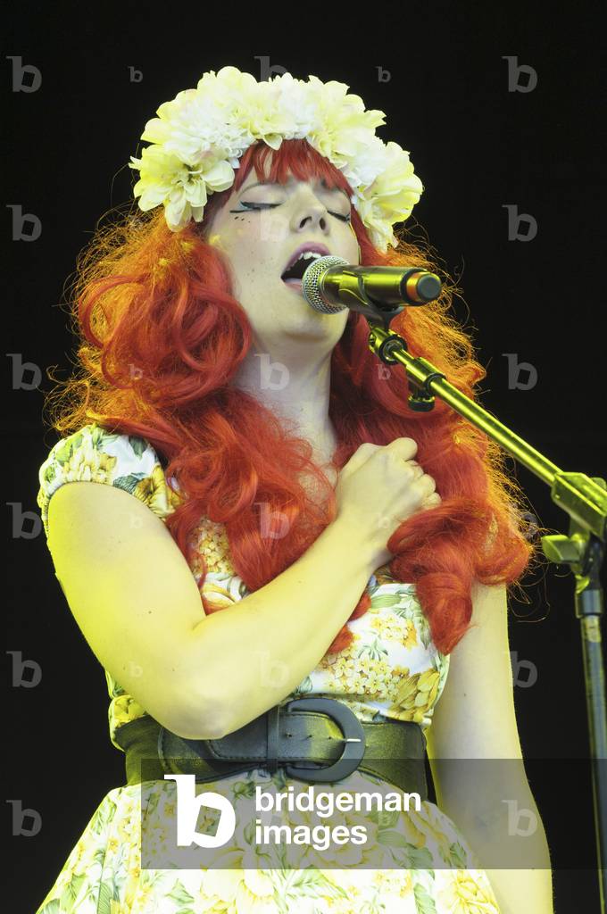 Gabby Young (photo)