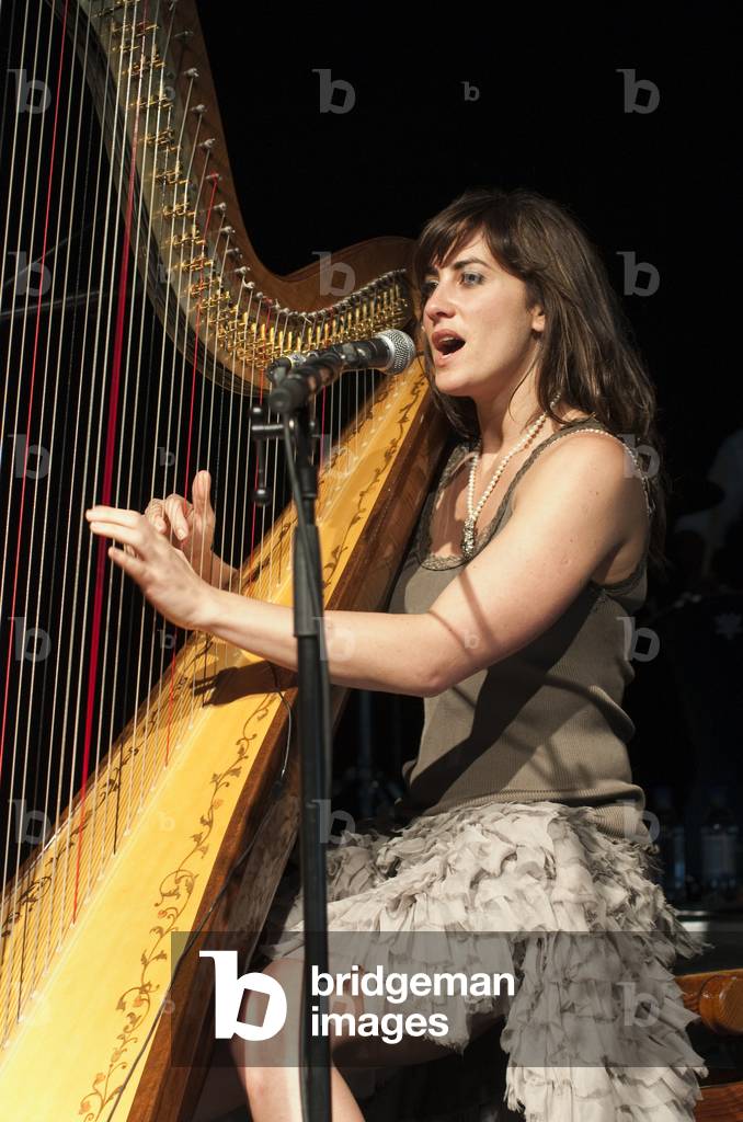 Lucinda Belle (photo)