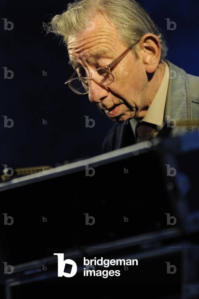 DJ Derek (photo)