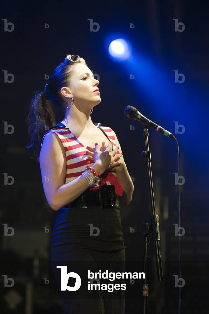 Imelda May (photo)